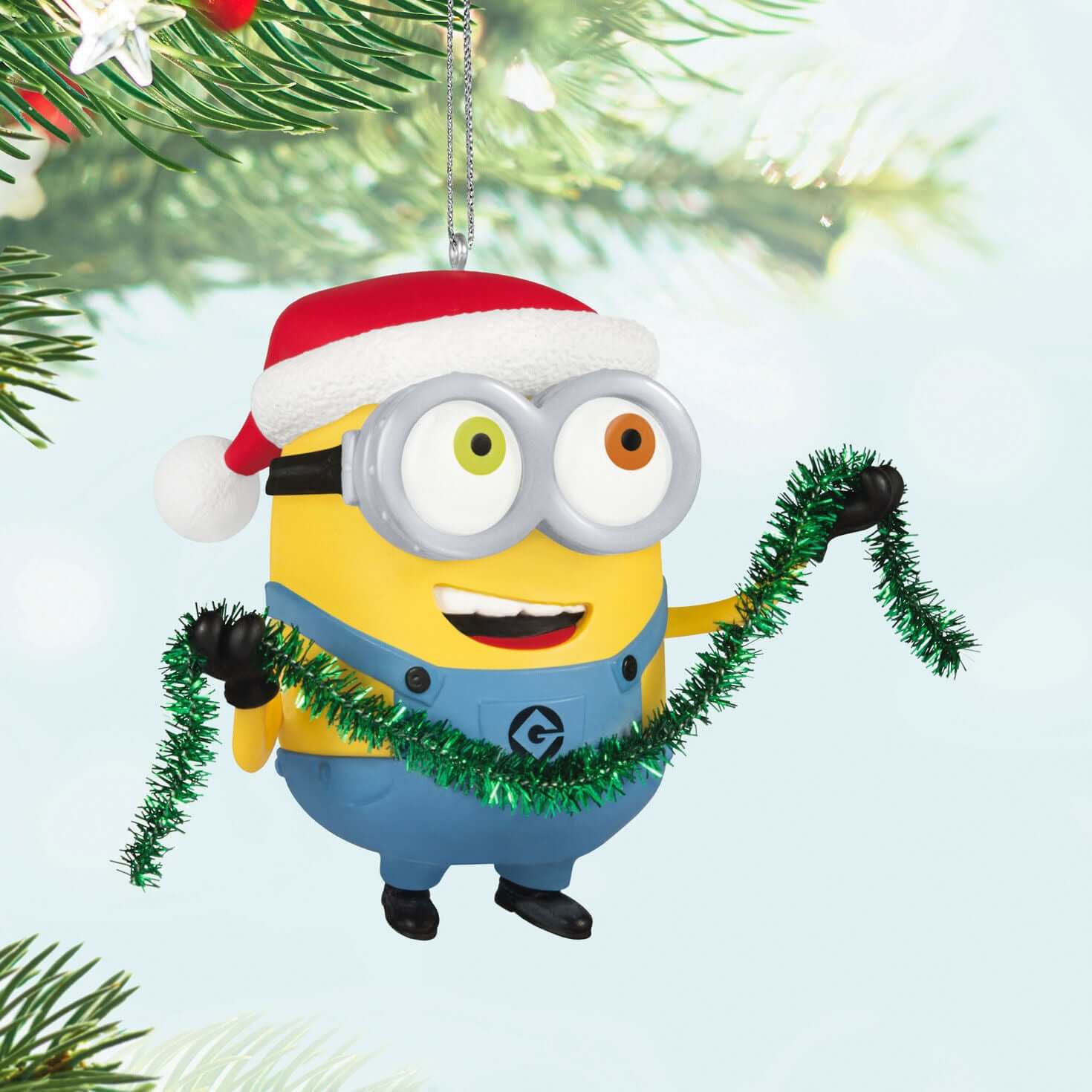 Minions, Bob Trims the Tree Ornament With Sound — 2025 Hallmark Keepsake Christmas Ornament - Image 2