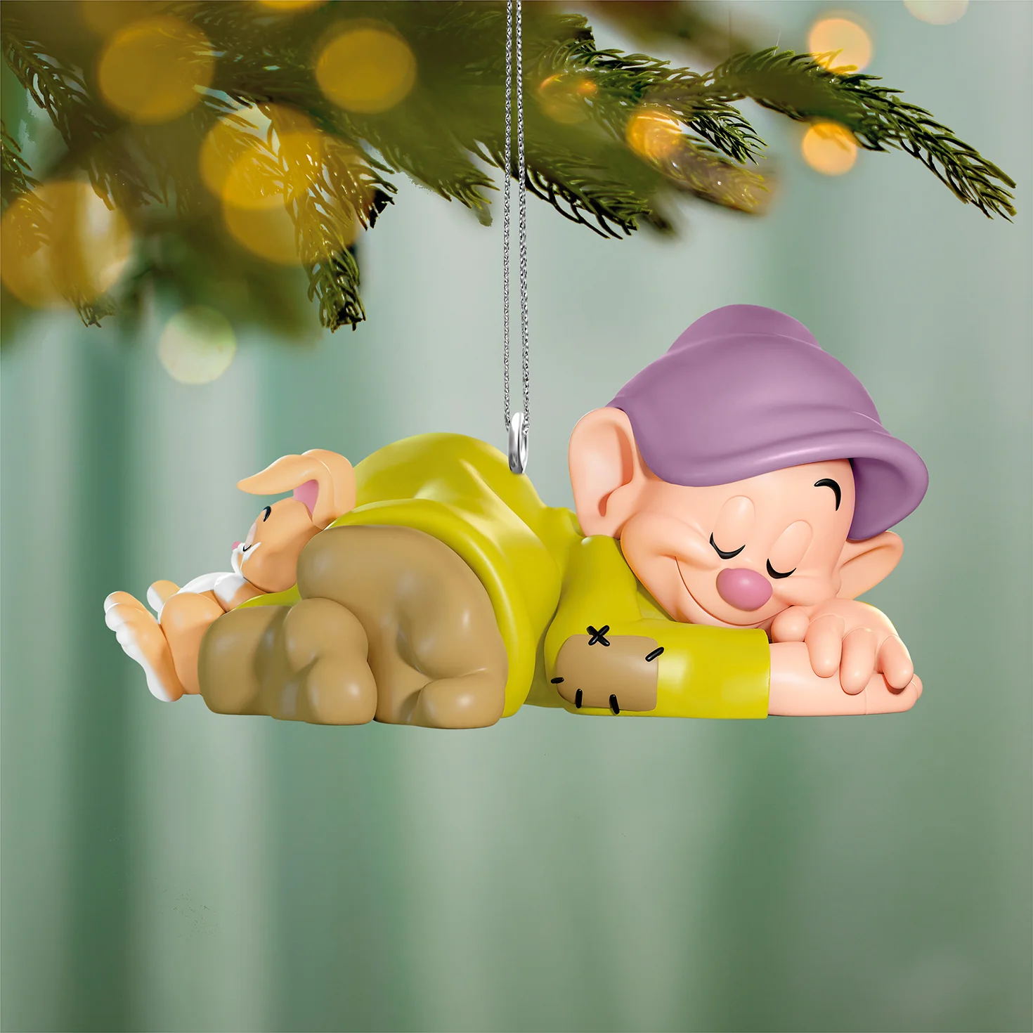 Disney Snow White and the Seven Dwarfs Dozing Dopey — 2026 Hallmark Keepsake Christmas Ornament - Image 2