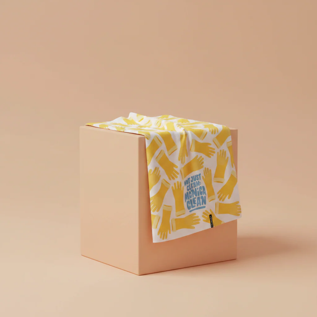 FRIENDS Deluxe Gift Hamper by Hallmark - Image 5