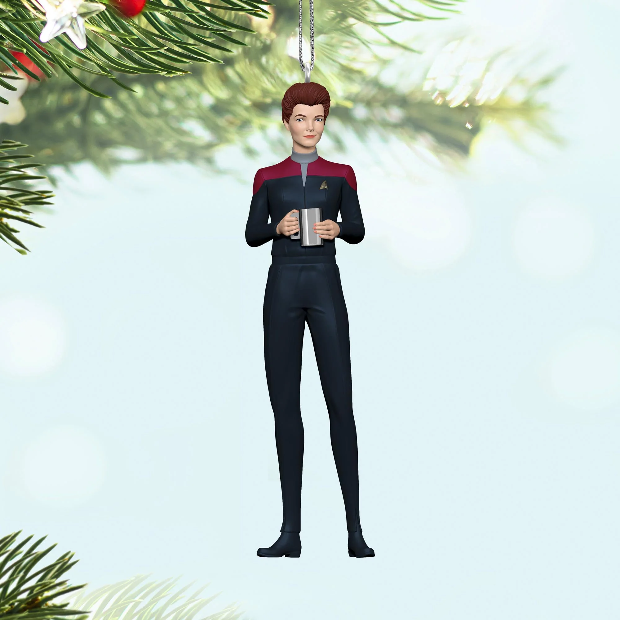 Star Trek™: Prodigy, Hologram Janeway — 2025 Hallmark Keepsake Christmas Ornament - Image 2