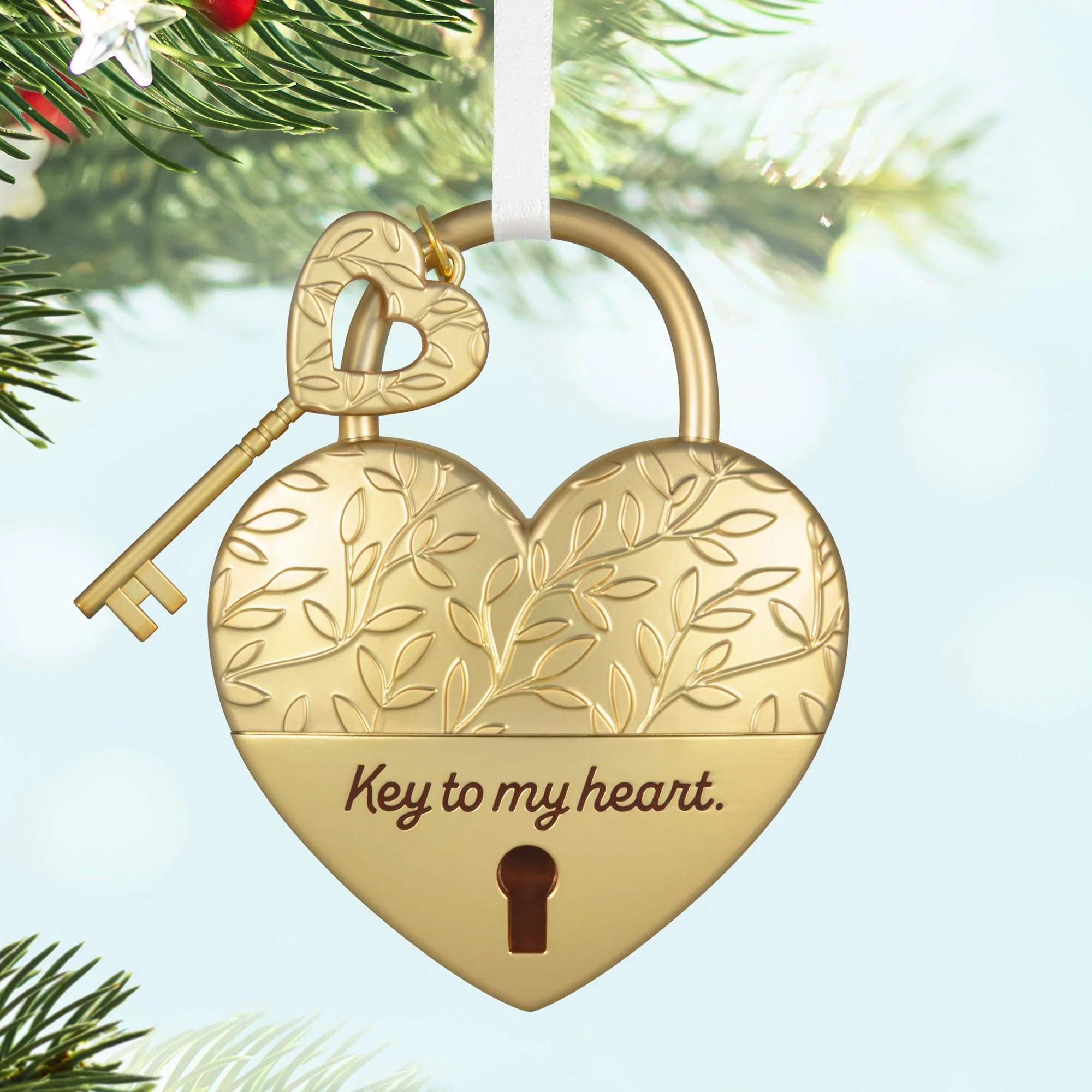 Key to My Heart — 2025 Hallmark Keepsake Christmas Ornament - Image 2