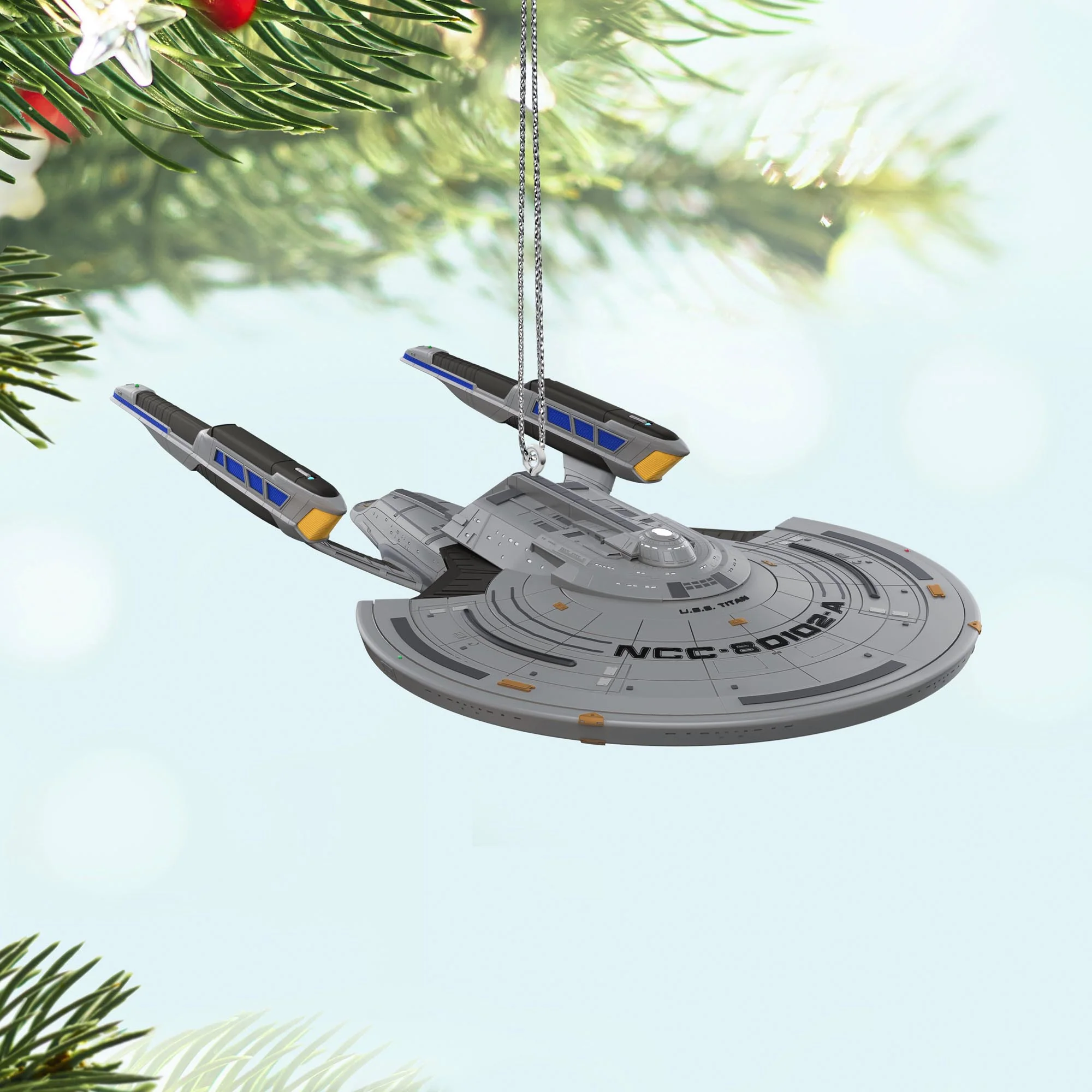 Star Trek™: Picard, U.S.S. Titan — 2025 Hallmark Keepsake Christmas Ornament - Image 2