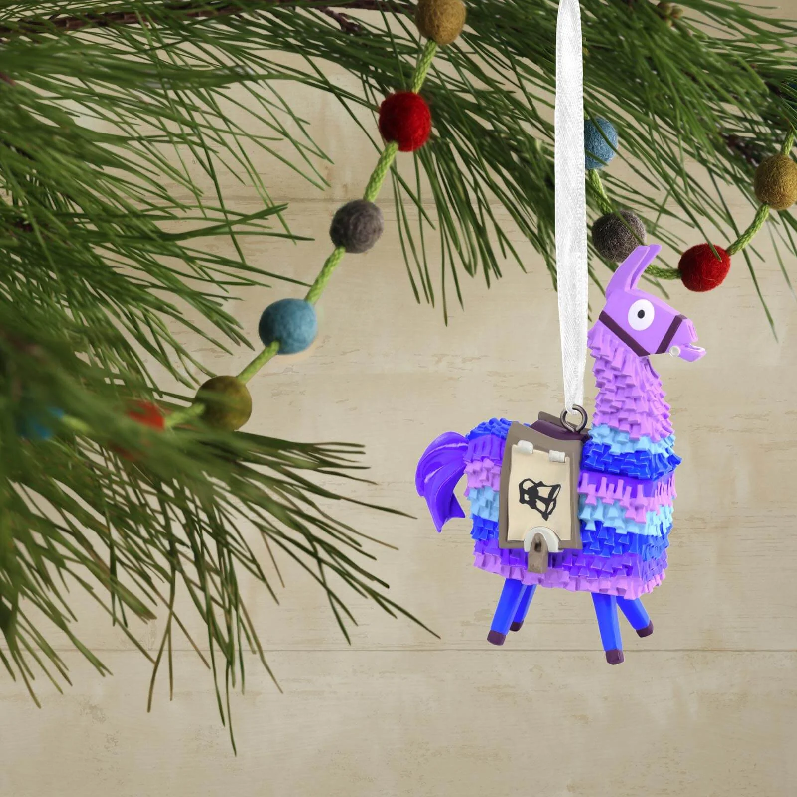 Fortnite Loot Llama - Hallmark Christmas Ornament - Image 2