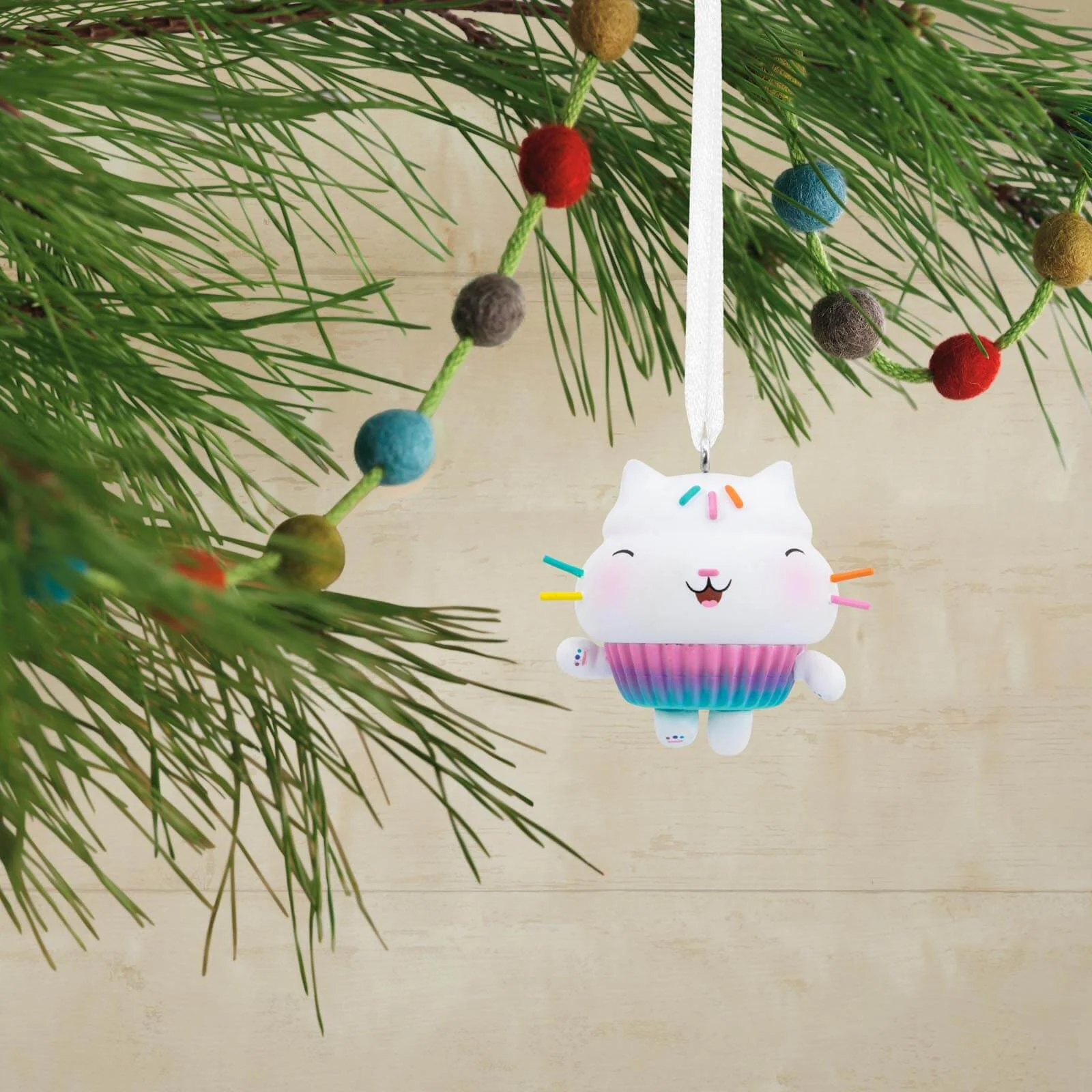 Gabby's Dollhouse Cakey Cat - Hallmark Christmas Ornament - Image 2