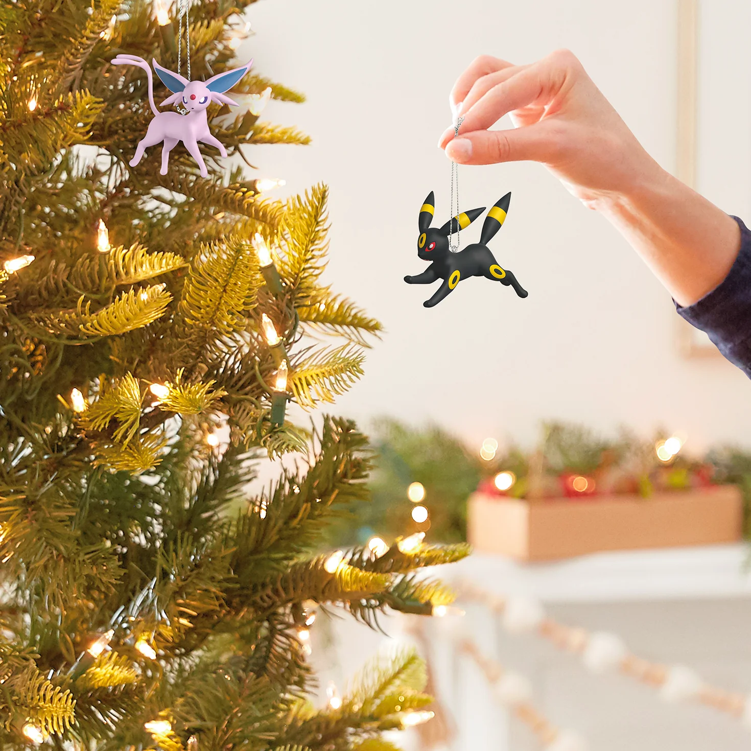 Pokémon Espeon and Umbreon, Set of 2 — 2026 Hallmark Keepsake Christmas Ornaments - Image 3