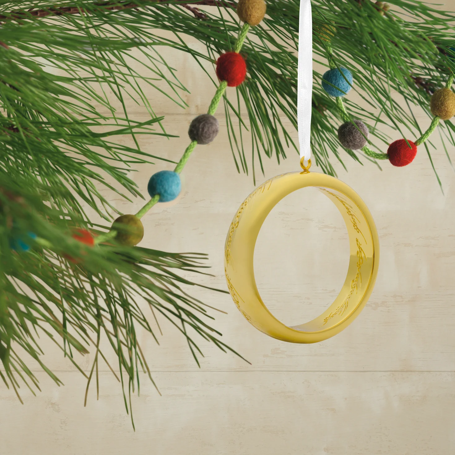 Hallmark Christmas Ornament - The Lord of the Rings One Ring Metal - Image 2