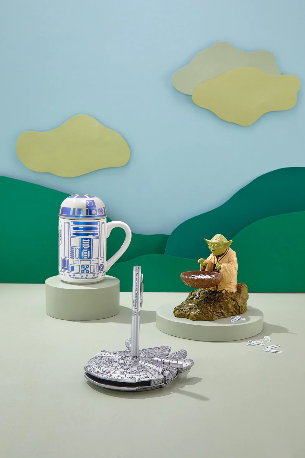 Star Wars™ Yoda™ Paper Clip Holder - Image 4